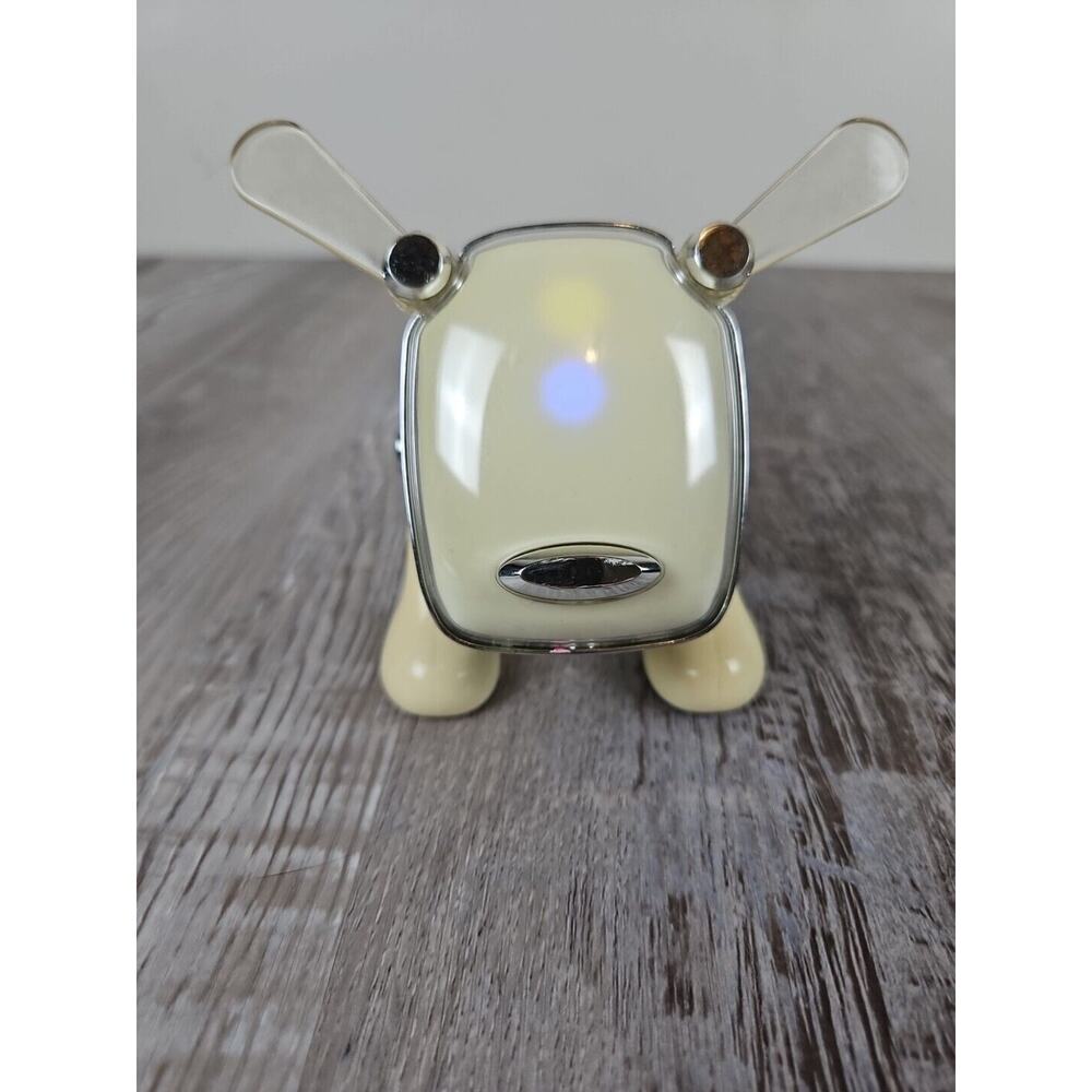 Vintage 2005 Hasbro Black SEGA i-Dog LED Music Speaker Dance Great Condition
